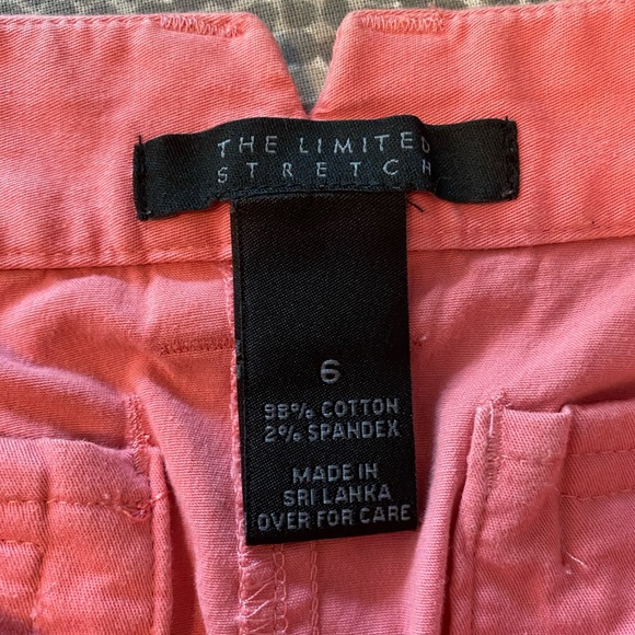 3/$10❗️The Limited Pencil Skirt - Picture 5 of 6